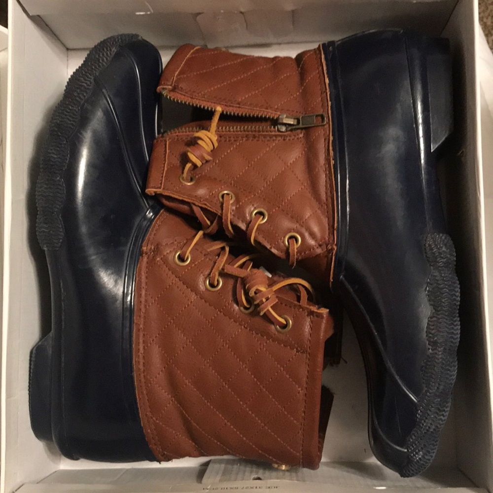 Steve Madden duck boots